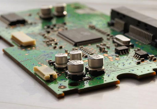 PCB制板工藝中的過孔塞油是什么意思？